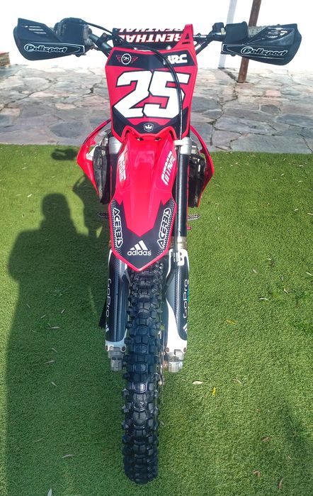 HONDA CRF 250R  --