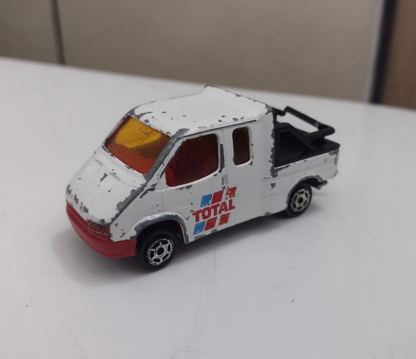 Majorette - Ford Transit stary resorak