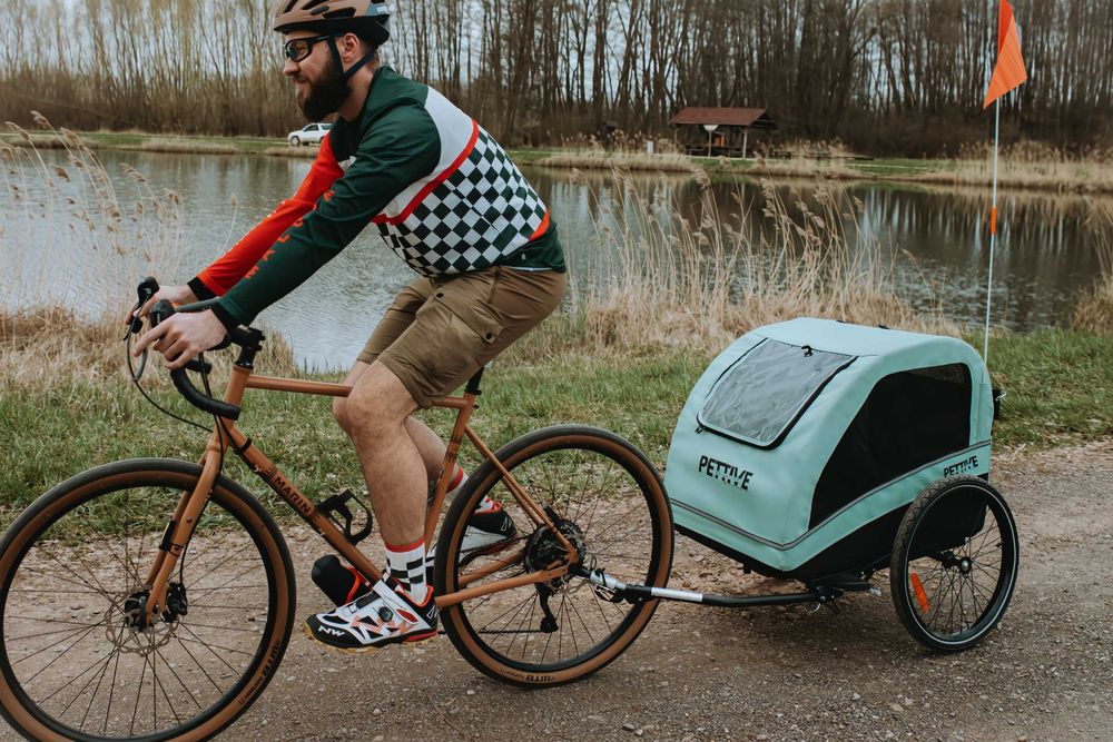Przyczepka rowerowa dla psa lub kilku kotów do 40 kg PETRIVE norma UE