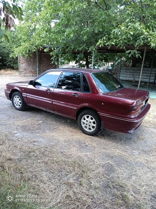 Продам Mitsubishi Galant 1992