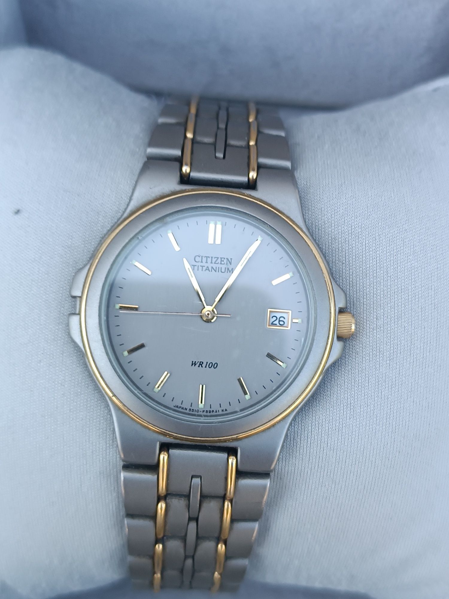 Zegarek Citizen we 100 tytanowu qartz