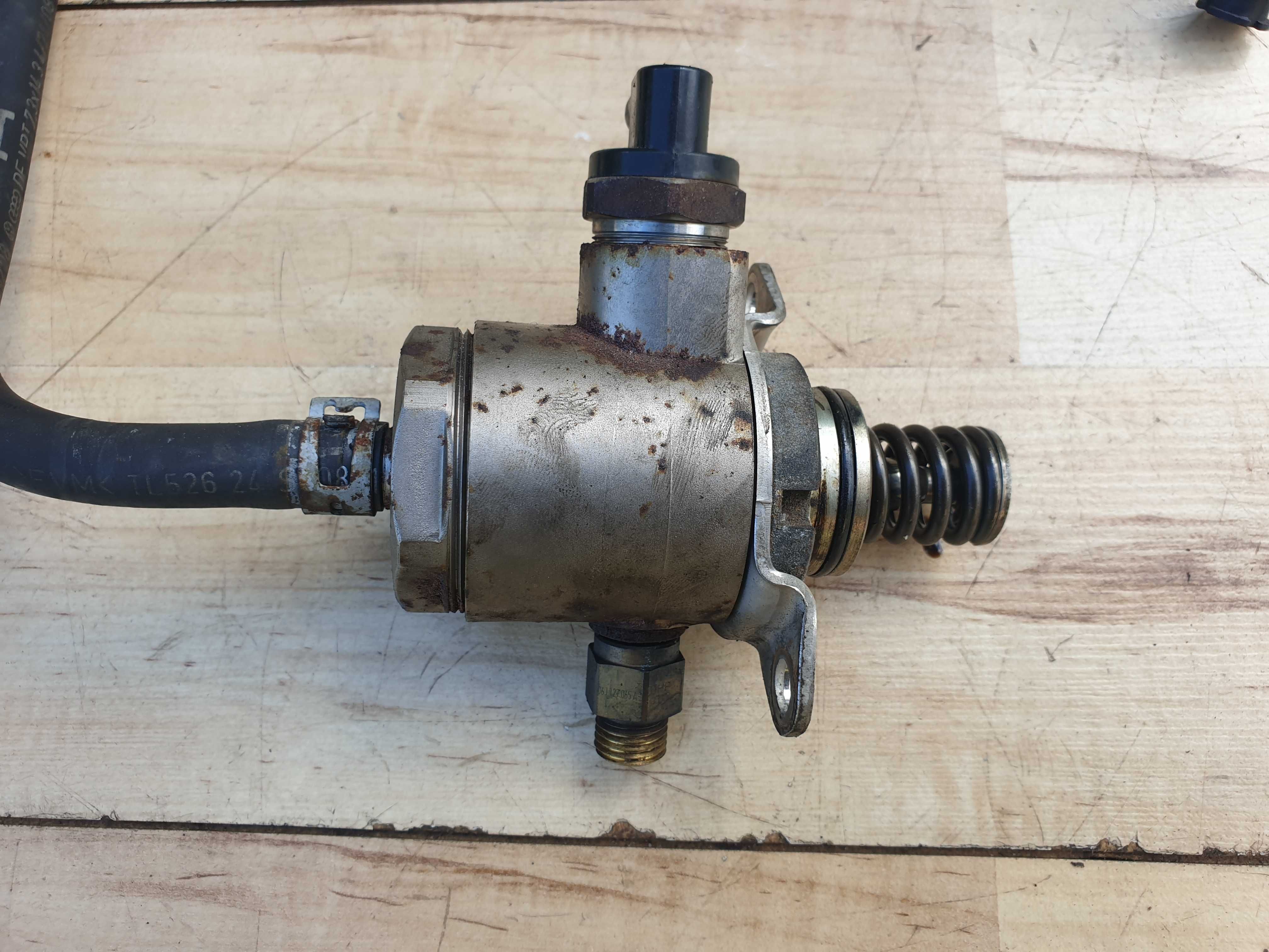 Audi A3 8P lift A4B8 A58T VW 2.0 TFSI Pompa wysokiego ciśnienia