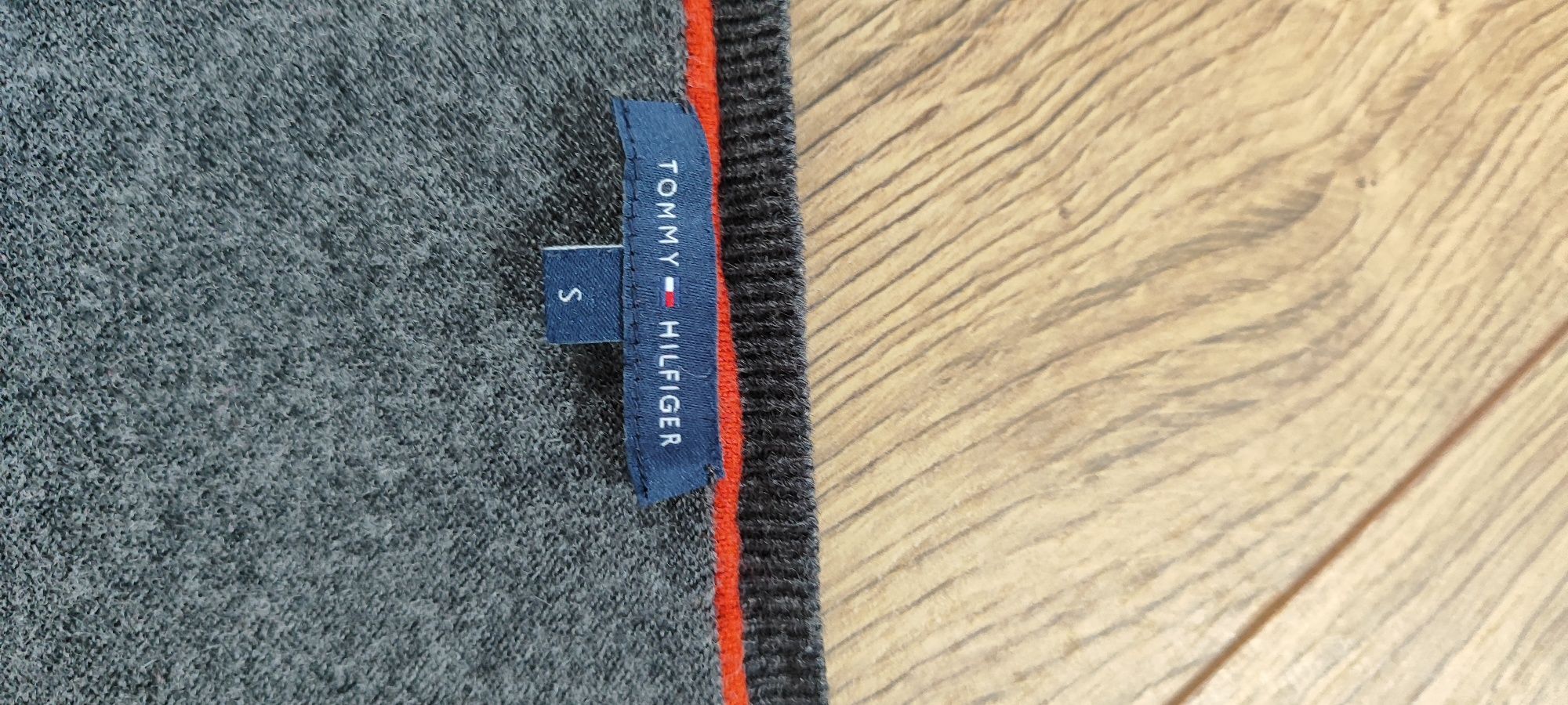 Sweter szary Tommy Hilfiger s 36