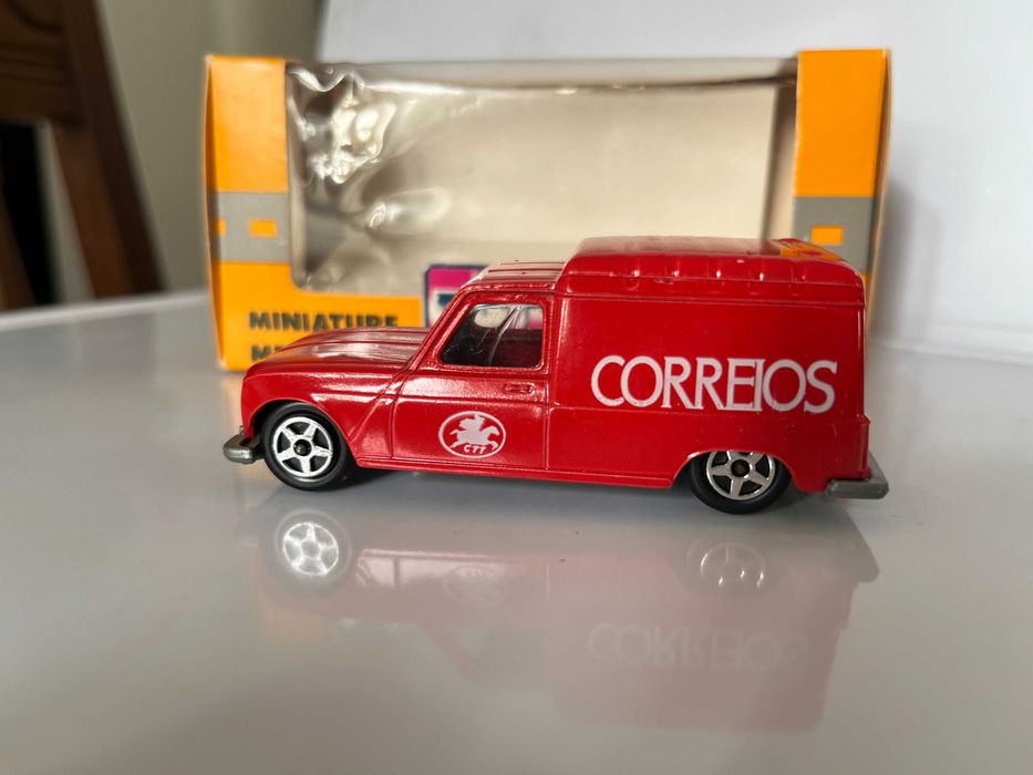 Renault 4 Fourgonnette - CTT Correios de Portugal - esc.1/43