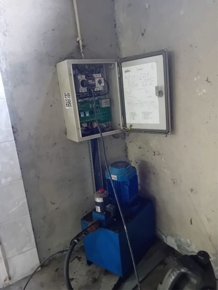 Monta cargas elevador hidraulico 500kg para um piso até 3,50m altura