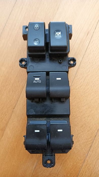Przełącznik szyb kierowcy Hyundai Tucson III