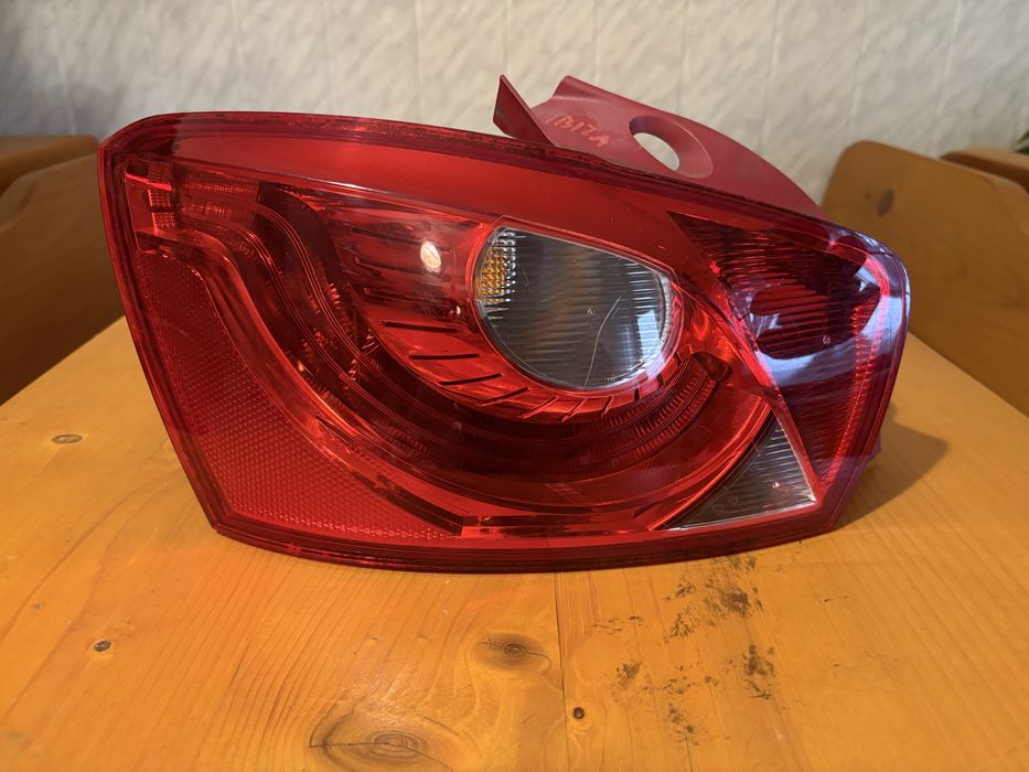 Lampa tylna lewa Seat Ibiza IV 6J