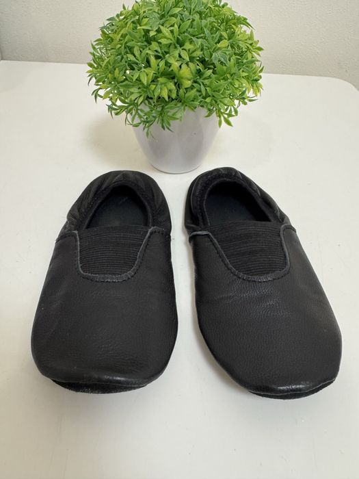 Детские  кожаные чешки