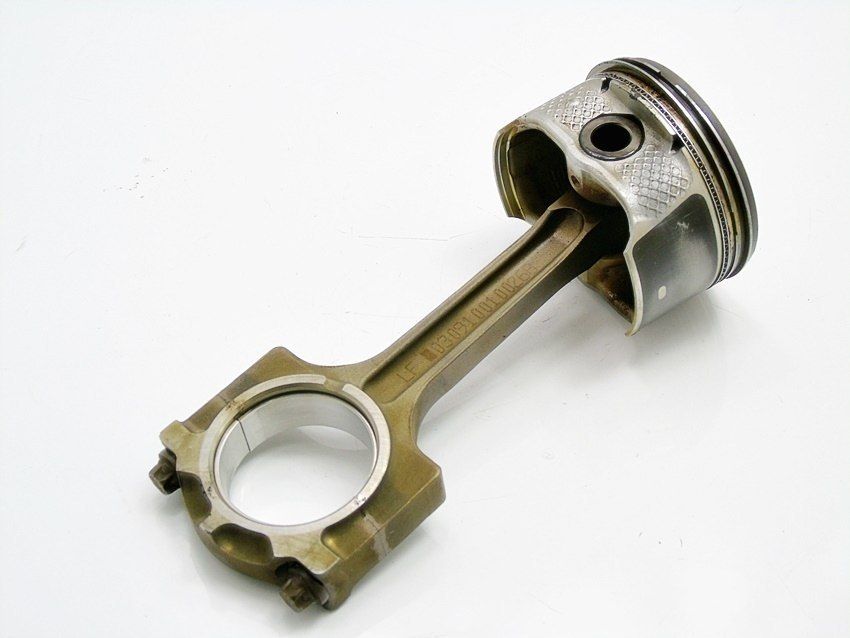 Tłok Korbowód 1.8 16V Mazda 5 6 Gg Gh Gy Mx5 L801