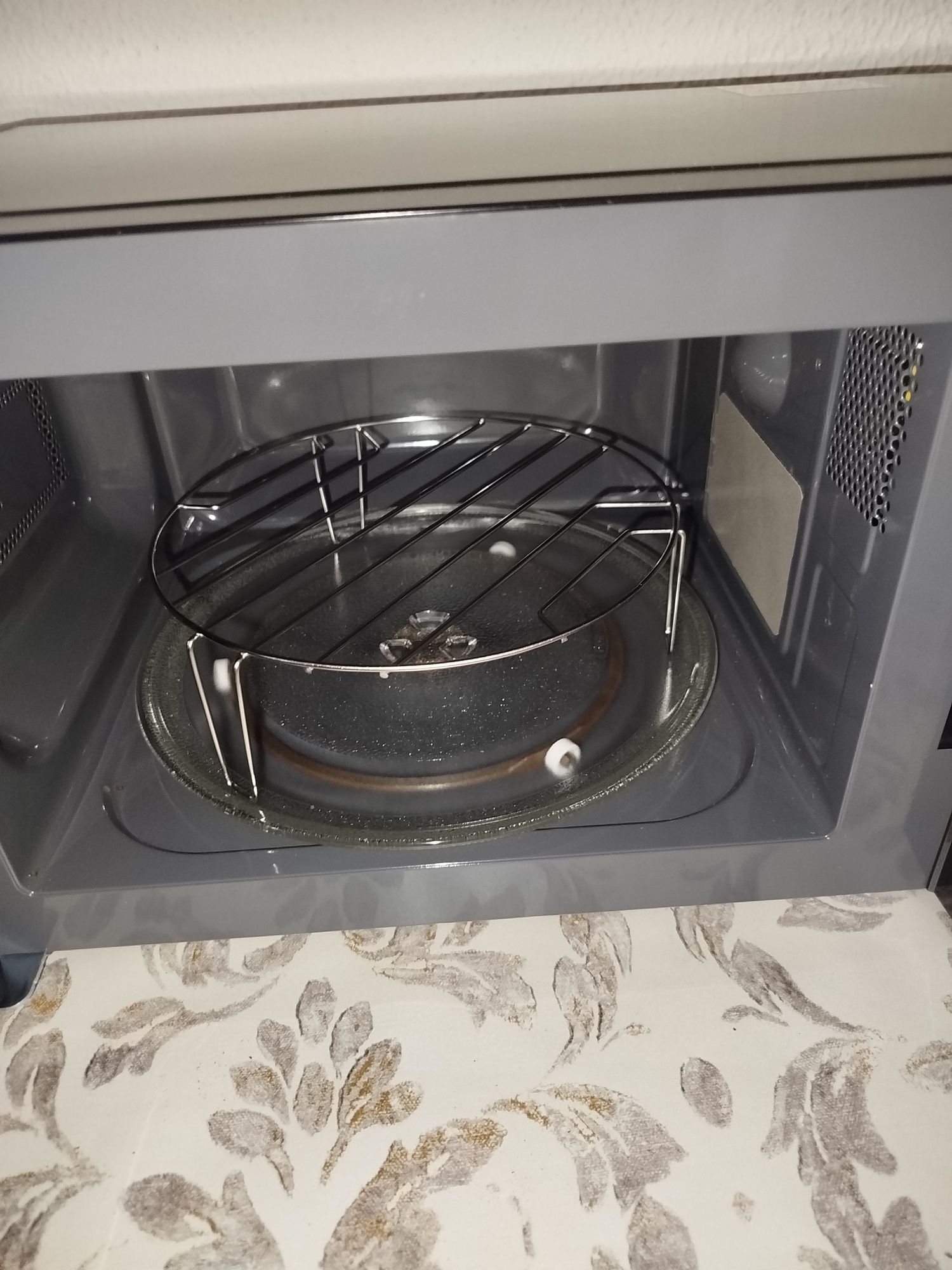Micro-ondas  com novo