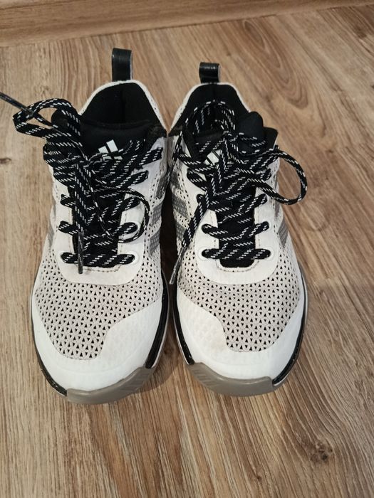 Дитячі оригінальні кросівки Adidas