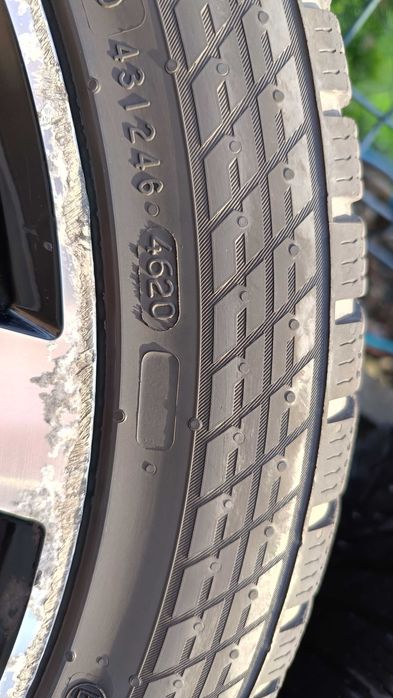 Felgi aluminiowe, Koła  18 z oponami zimowymi 3G0 ,601, 025 P