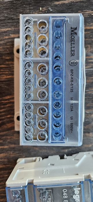 Blok rozdzielczy Legrand 04848, Moller BPZ-KB-8/125