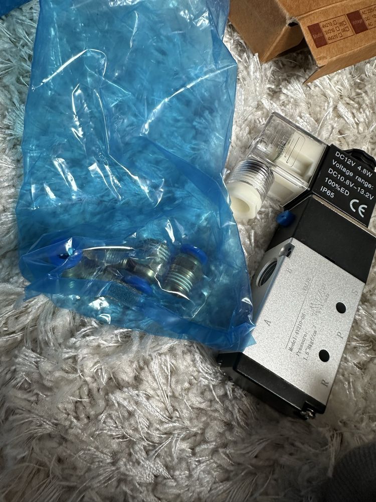 Elektrozawór 4,8W złącza wtykowe