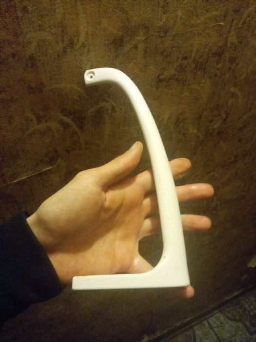 Ручка верхняя для холодильника Indesit