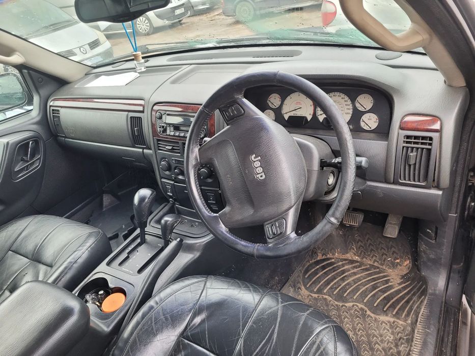 JEEP GRAND CHEROKEE fotel fotele kanapa deska kokpit podsufitka boczek boczki klamka podłokietnik licznik