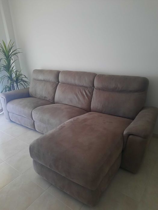 SOFÁ Chaise Long microfibra