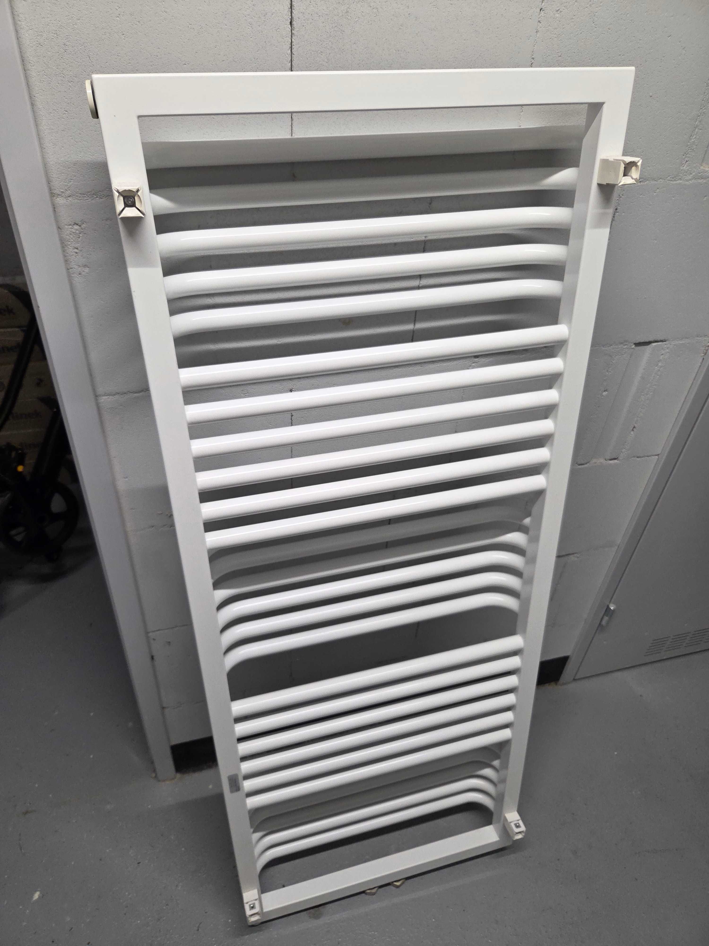 Grzejnik Łazienkowy Terma POC 2 1240/500, RAL 9016