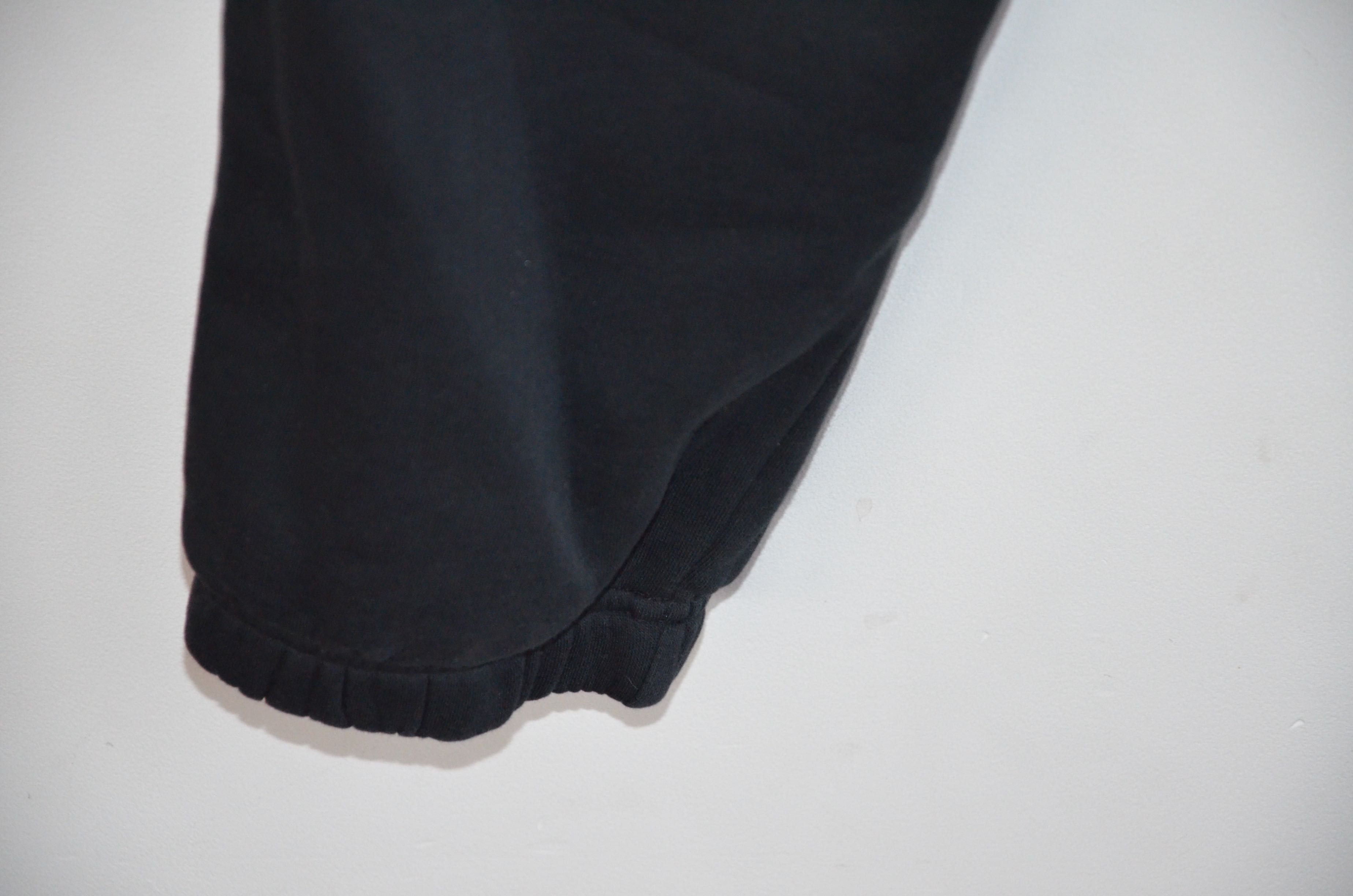 spodnie dresowe NIKE   r. XL czarne jak nowe