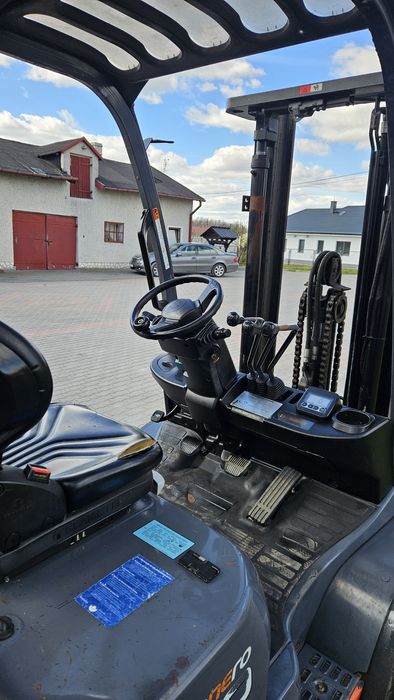 Wózek Widłowy Toyota FD830 DUPLEX Wolny skok terenowy Diesel Przesuw