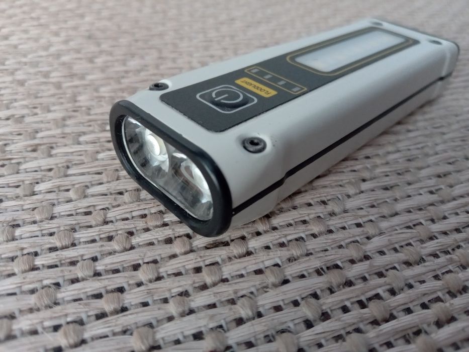 Ліхтар - павербанк світлодіодний, фонарик
