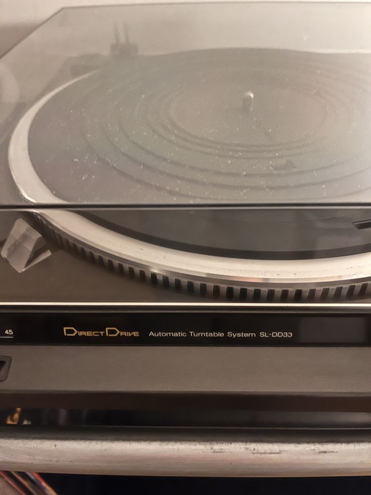 Gira-Discos Technics SL-DD33