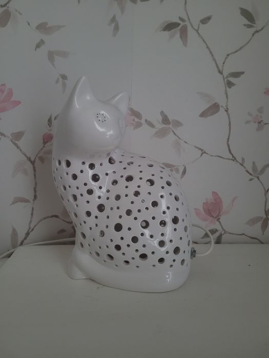 Piękna ceramiczna lampka