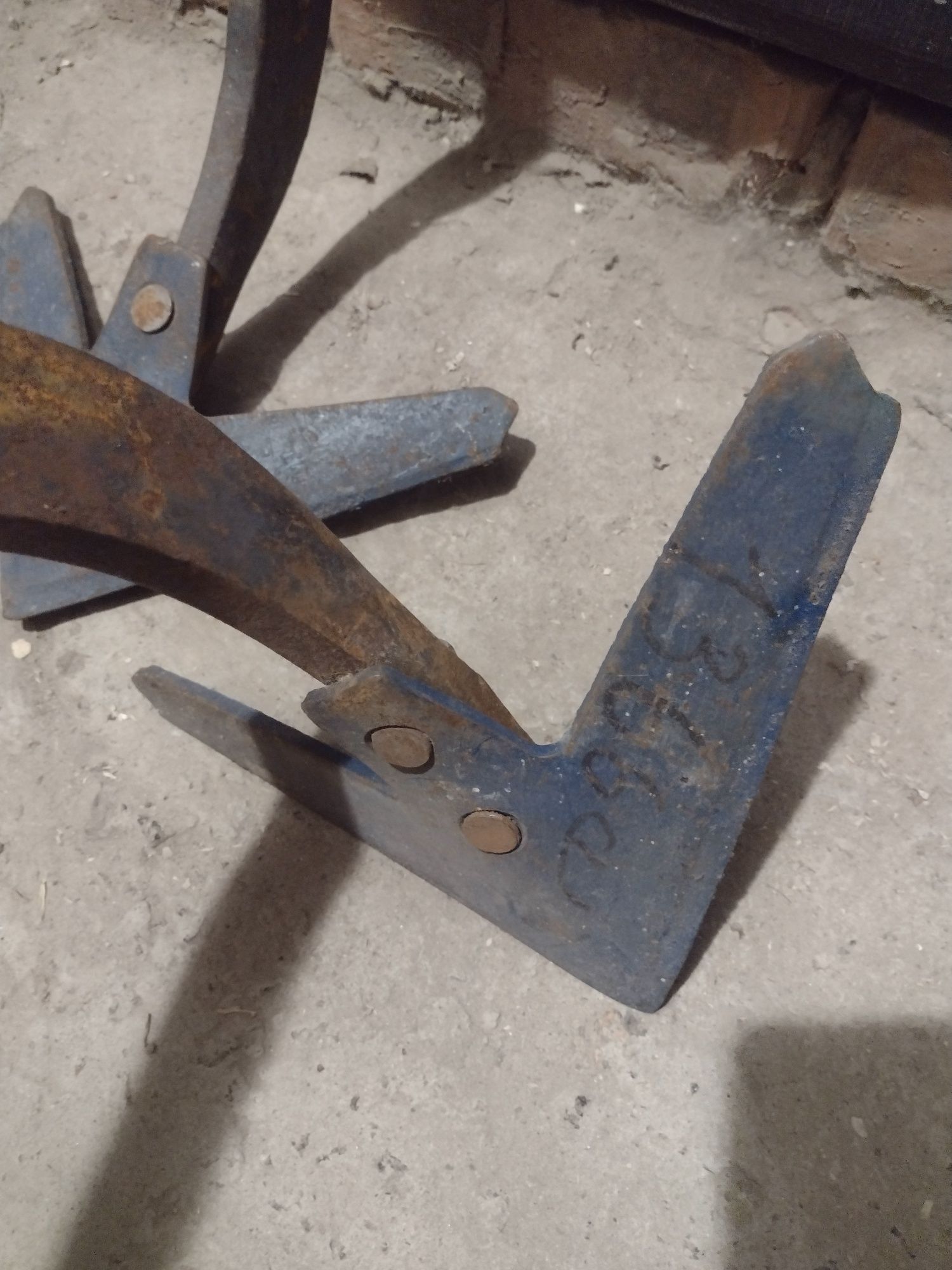 Продам плоскорез пропольник лапа для мотоблока