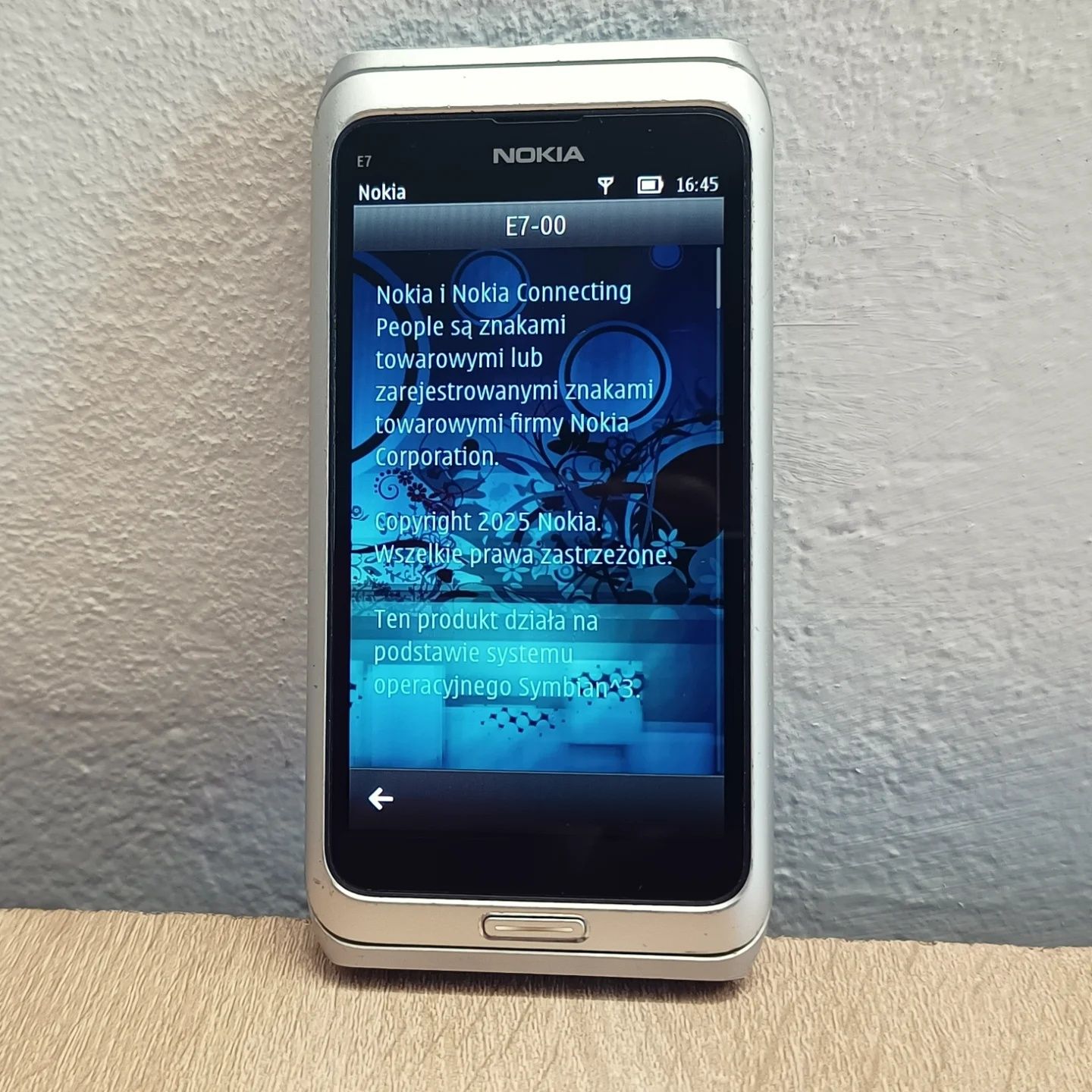Nokia E7-00 Symbian