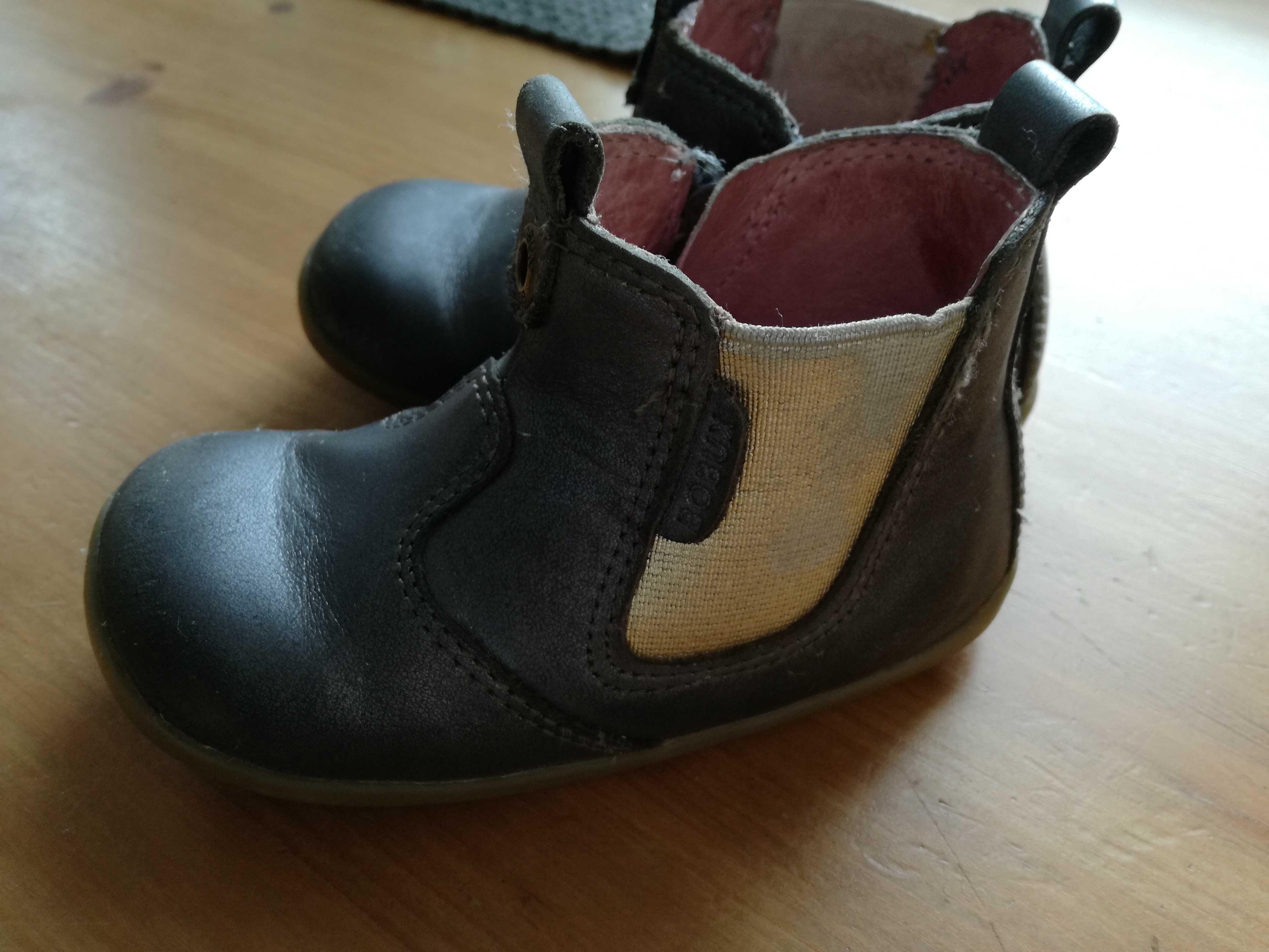 Buty Bobux rozmiar 21