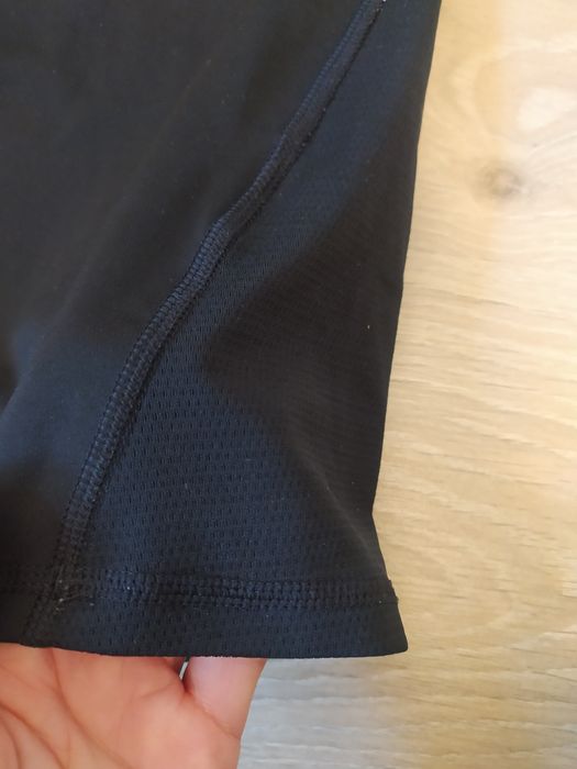 T-Shirt adidas tech fit i 9-10lat