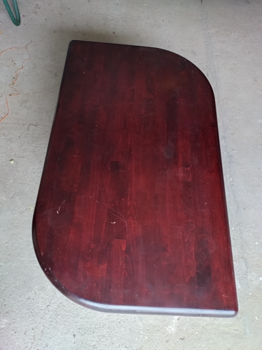 Stolik kawowy mahoń