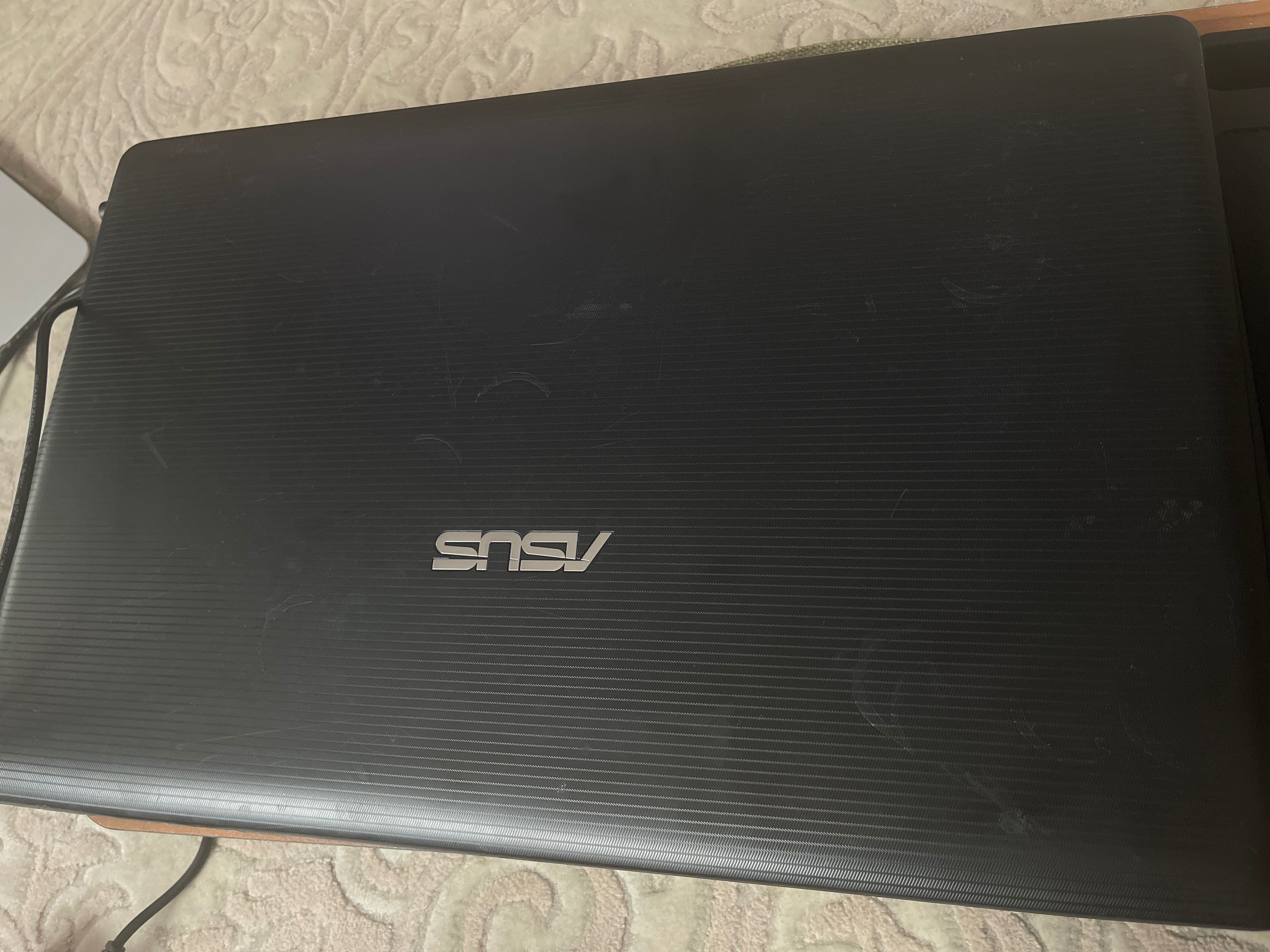 Ноутбук Asus X75A, діагональ 17,3''