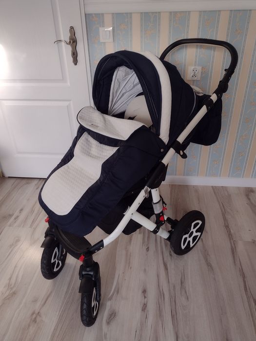 Wózek dziecięcy "Adamex Barletta"