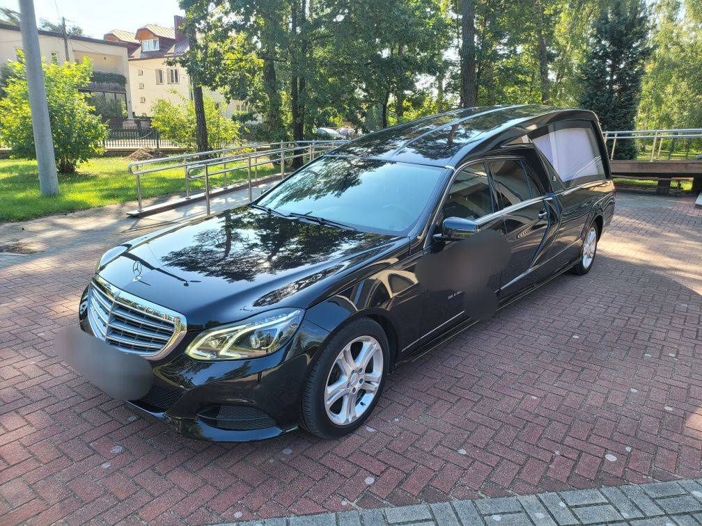 Sprzedam karawan Mercedes W 213