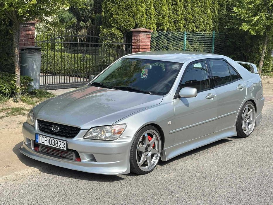 Sprzedam Lexus IS 200