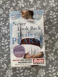 Livro Never Look Back