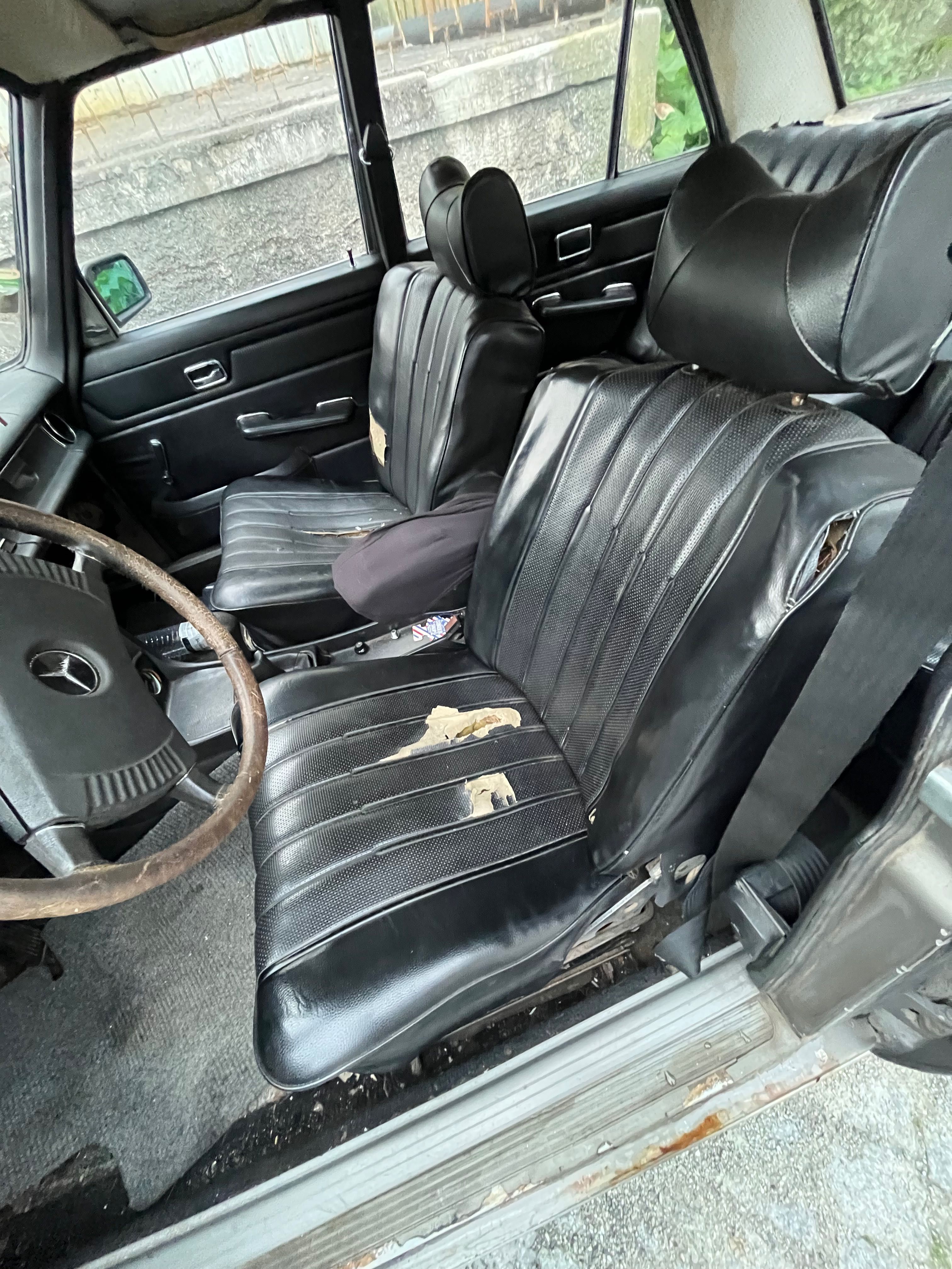 Mercedes w115 220d