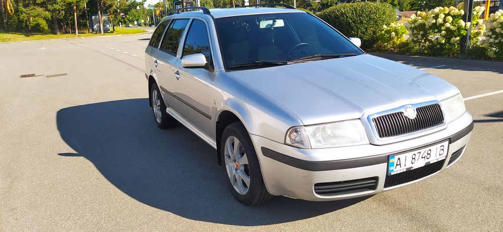 Шкода октавія тур 4х4 універсал 2006