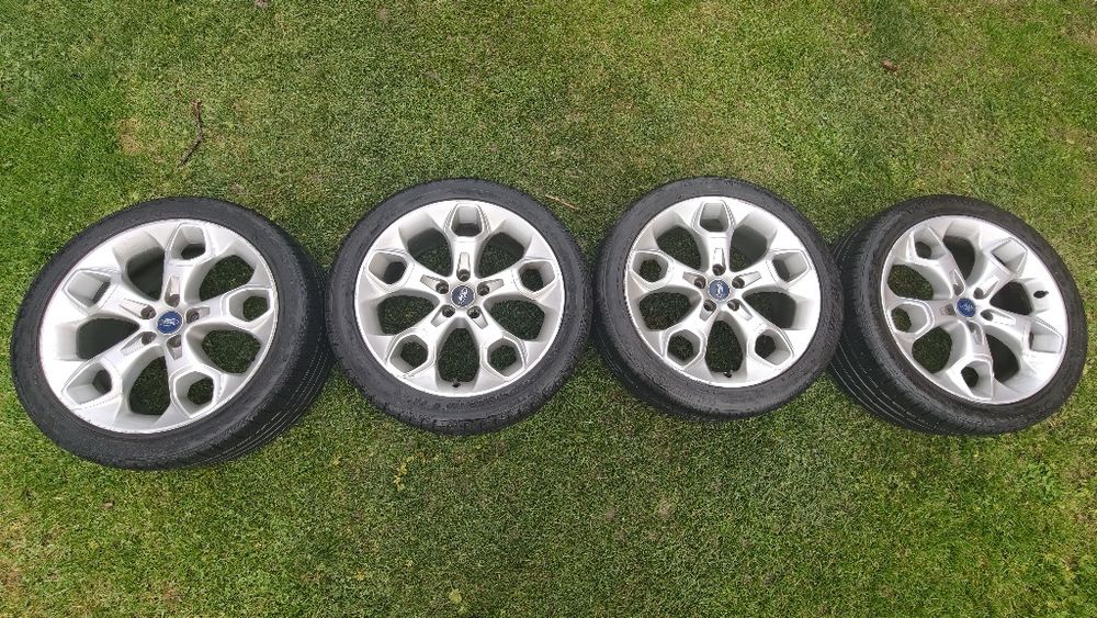 Felgi 19 5x108 Oryg FORD KUGA 19x8J ET52.5 Opony 235/45 R19