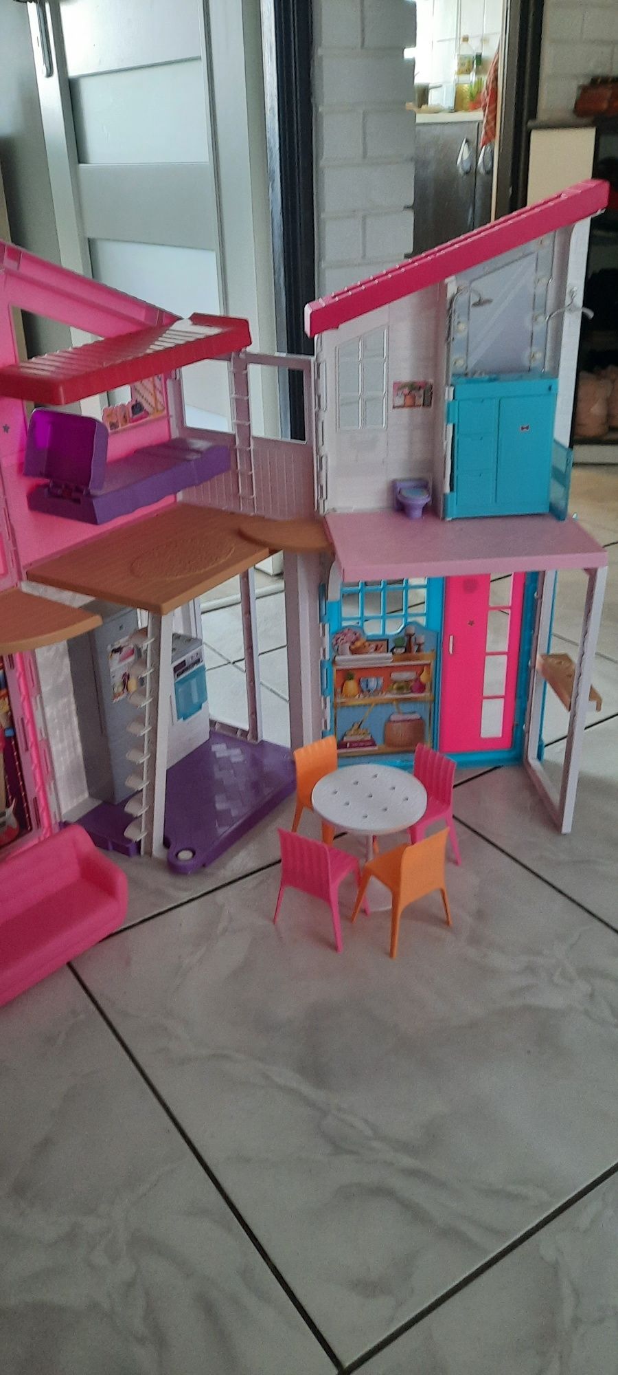 Sprzedam domek dla lalek barbie