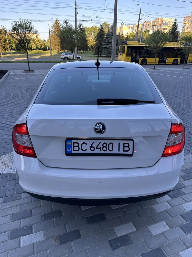 Продам Skoda Rapid 2013р. 1.6 TDI(дизель) автомобіль шкода