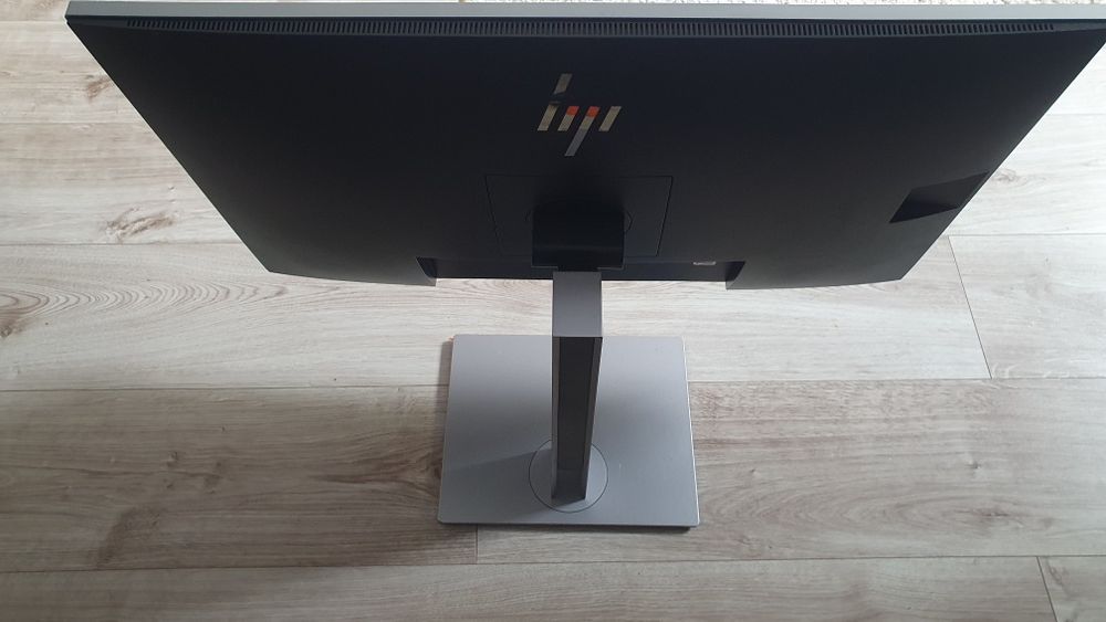 Bezramkowy Monitor HP EliteDisplay E273q QHD IPS LED HDMI PD USB-C