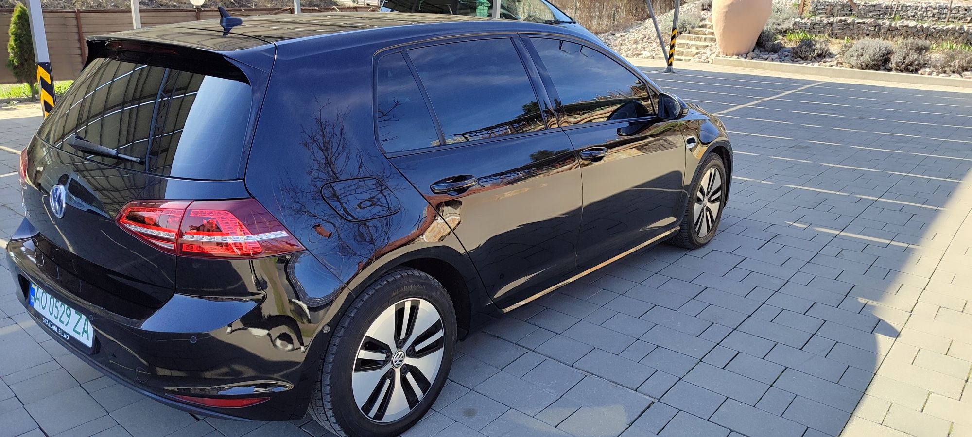 Volkswagen e-GOLF