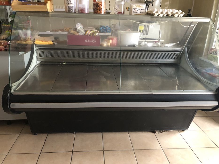 Холодильна вітрина