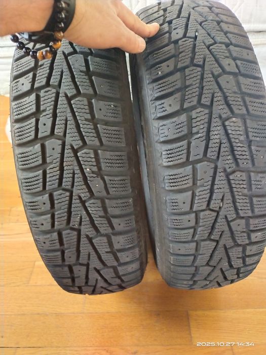 Зимня резина roadstone winguard 175*70r13