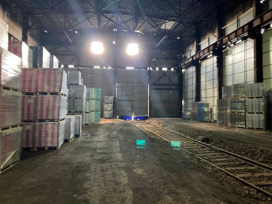 Оренда складу з залізничним підїздом у Вінниці.