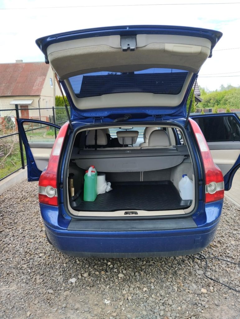 Sprzedam V50 2.0d.