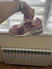 Кроссовки женские  new balance 2002r