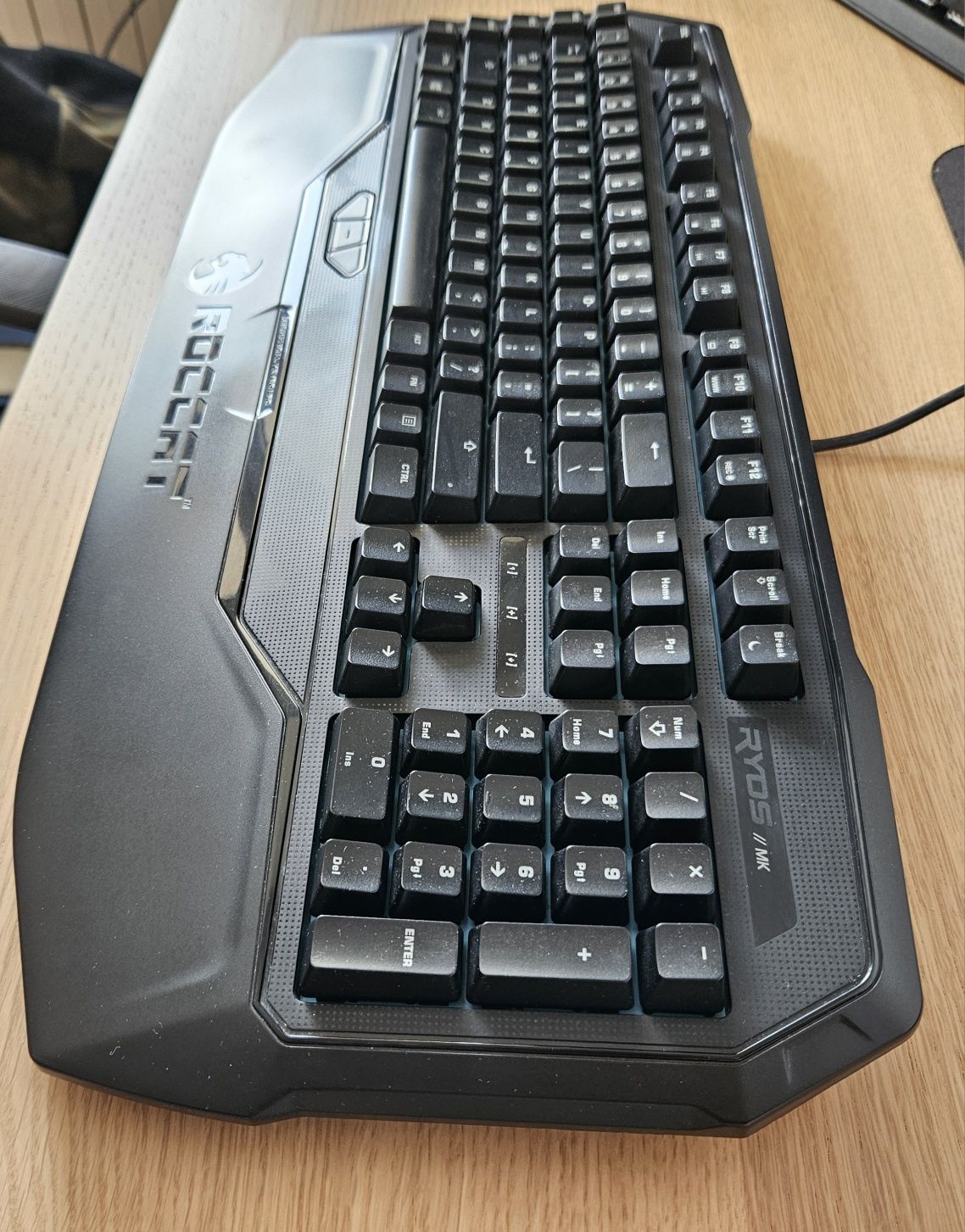 Klawiatura mechaniczna Roccat Ryos MK Cherry MX Black